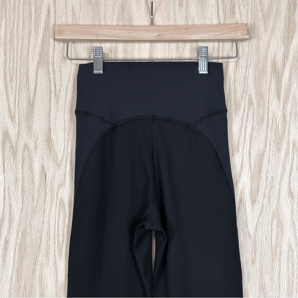 Offline by Aerie Goals Black Ribbed High Waisted 7/8 Leggings - Picture 2 of 7